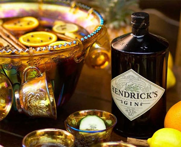 Rượu Hendricks Gin trông sang trọng