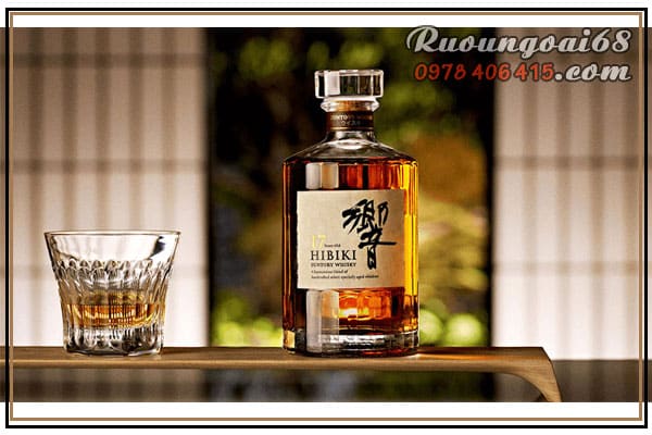Rượu Hibiki 17 Năm thưởng thức cao cấp