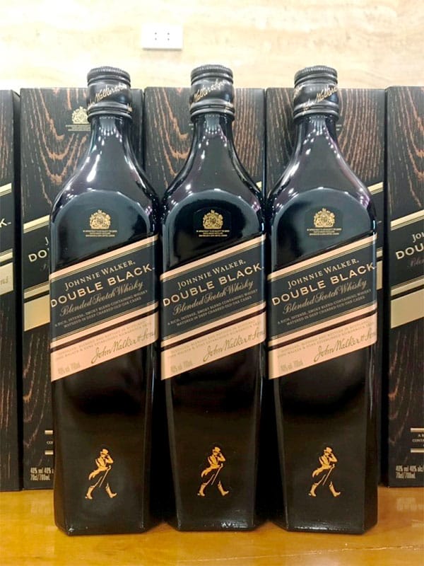 Rượu Johnnie Walker Double Black 1 Lít Rượu Johnnie Walker Double Black 1 Lít hàng xách tay