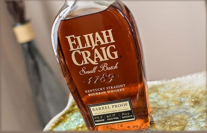 Rượu Elijah Craig Small Batch Rượu Elijah Craig small Batch