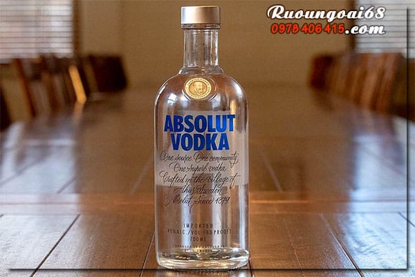 Rượu ngoại giá dưới 1 triệu có những chai nào ? Rượu Vodka Absolut hình ảnh thực tế