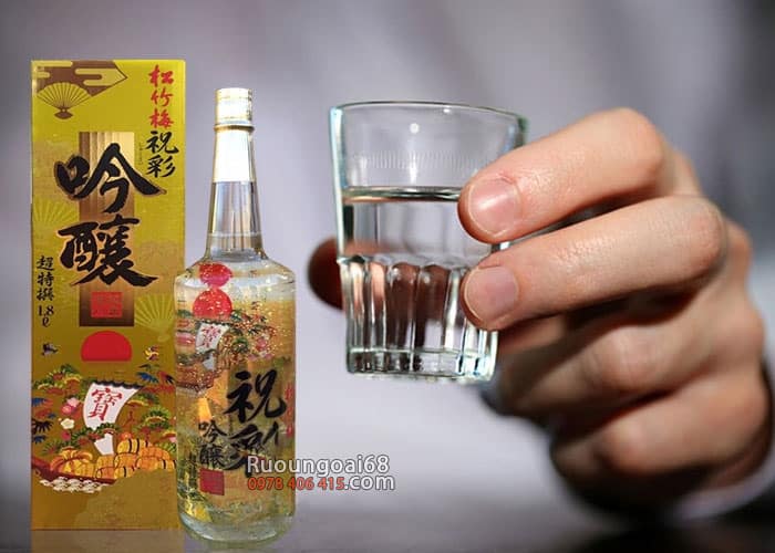 Rượu Sake Vẩy Vàng Takara Shozu Nhật Bản 1.8 lít Rượu Sake Vẩy Vàng Takara Shozu Nhật Bản 1.8 lít