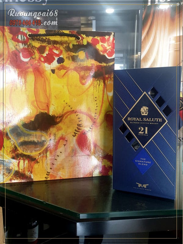 Rượu Chivas 21 Năm quà tặng đối tác