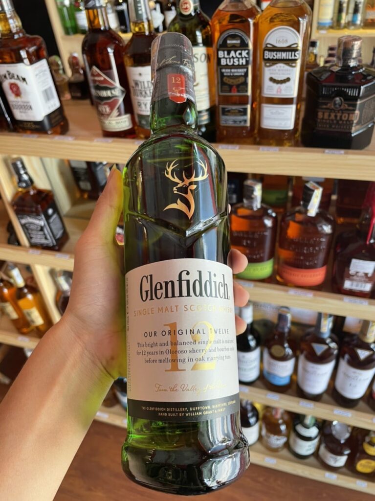 Bảng giá rượu Glenfiddich, mua rượu Glenfiddich ở đâu? bang gia ruou glenfiddich 64acd9ee222e6