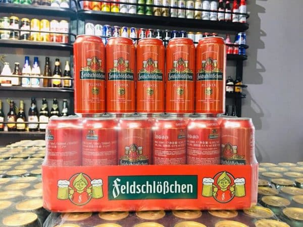 Bia Đức Feldschlösschen Pilsner 4,9% - chai 500ml Bia Đức Feldschlösschen Pilsner 4,9% - chai 500ml