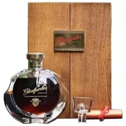 Rượu Glenfarclas 50 năm Decanter