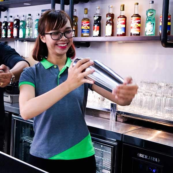 Rượu B52 - Cocktail đặc trưng của giới trẻ Việt Nam