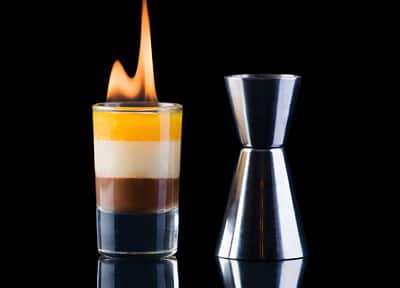 Rượu B52 - Cocktail đặc trưng của giới trẻ Việt Nam