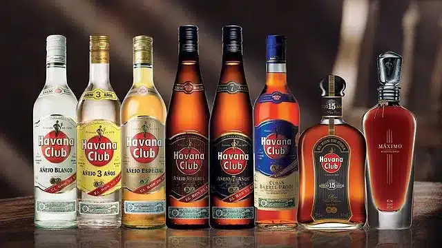 Rượu Rum là gì? Tìm hiểu về loại rượu độc đáo này Rươu rum là gì havana club