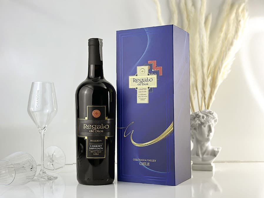 Hộp quà rượu vang tết 2024 hop qua regalo de dios reserve