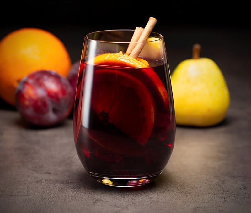 Cách pha chế rượu Jack Daniels đơn giản, thơm ngon chuẩn vị Snow Day Sangria cocktail