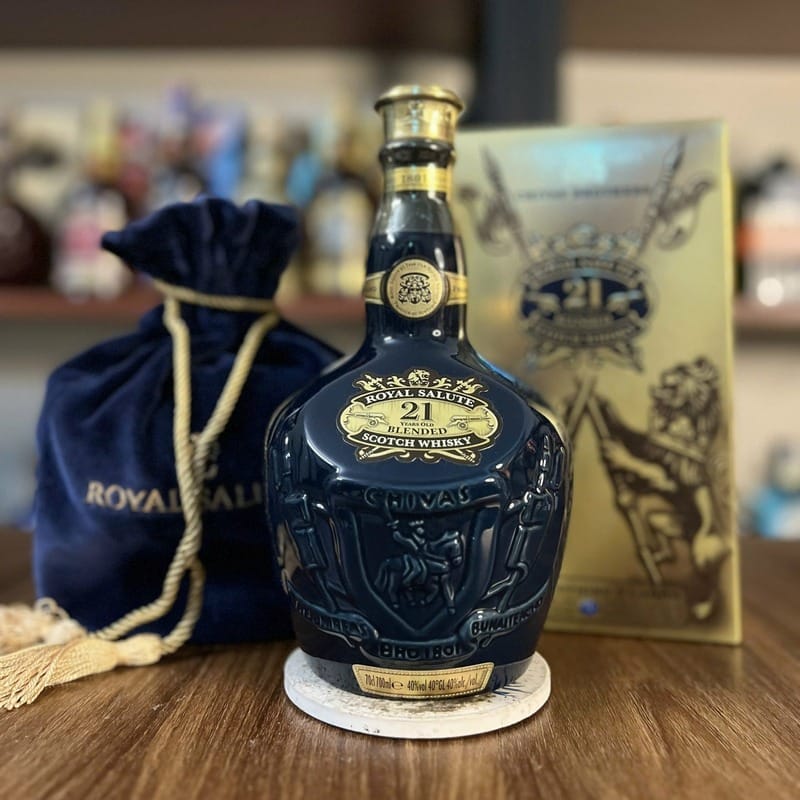 Rượu Chivas 21 xách tay: Chất lượng hoàng gia, giá thành cạnh tranh chivas 21 xách tay