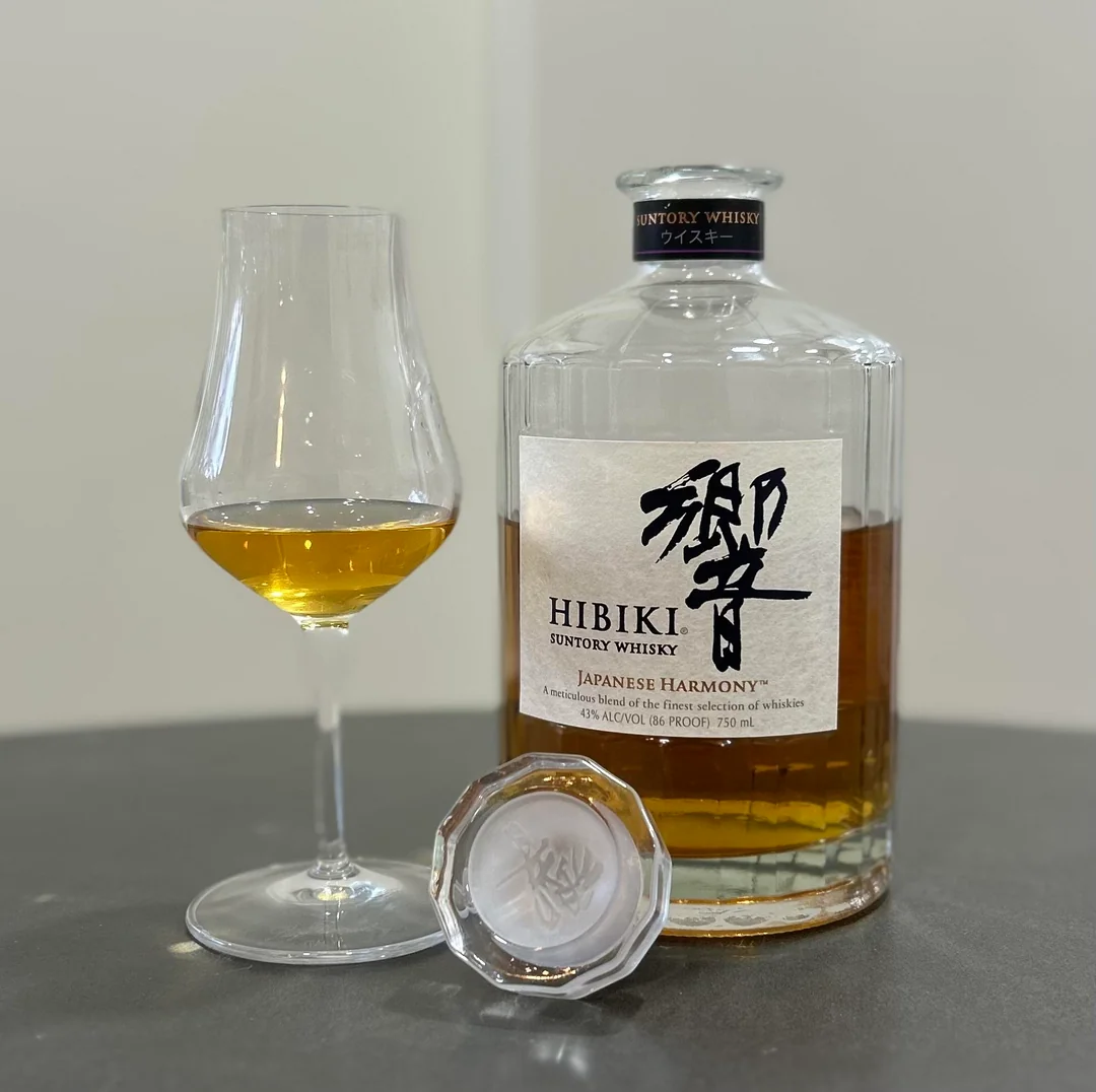 Các Dịp Phù Hợp Để Tặng Rượu Hibiki