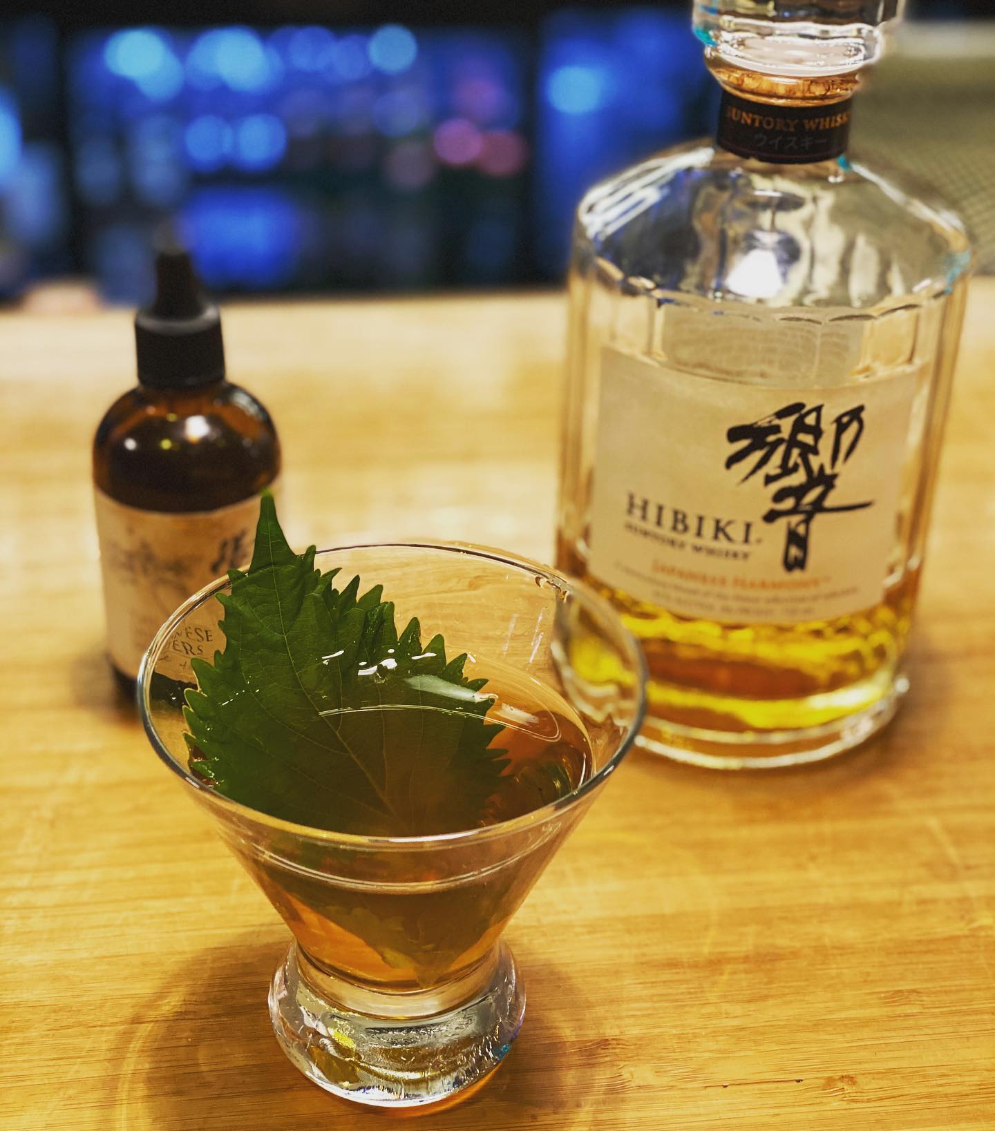 Cách Uống Rượu Hibiki