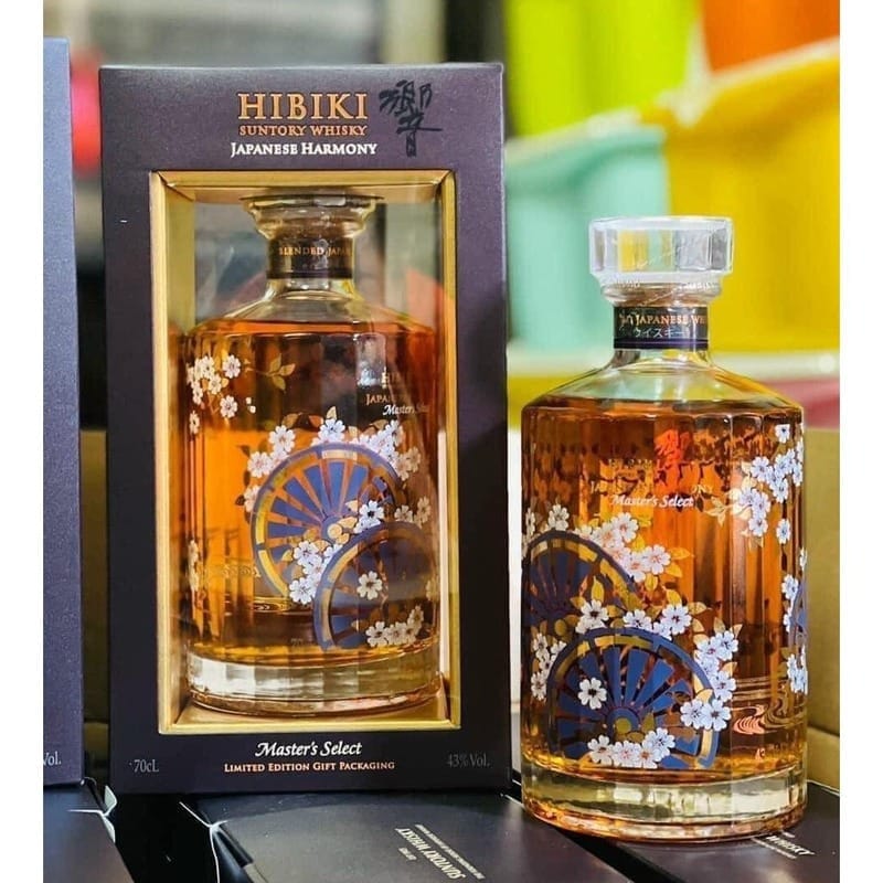 Hibiki có hợp để làm quà biếu cao cấp? Tìm hiểu hương vị dòng rượu này Hibiki có hợp để làm quà biếu cao cấp