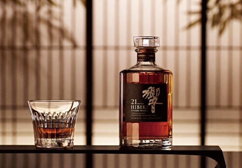 Hibiki có hợp để làm quà biếu cao cấp? Tìm hiểu hương vị dòng rượu này Hibiki có hợp để làm quà biếu cao cấp