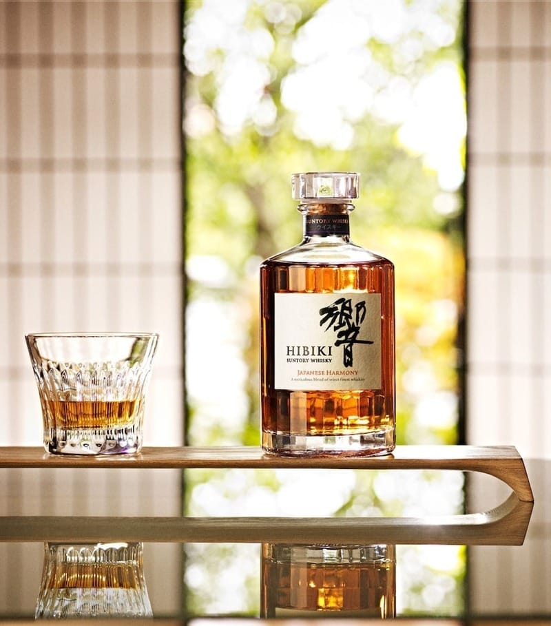 Nên chọn Hibiki nào cho người mới uống whisky