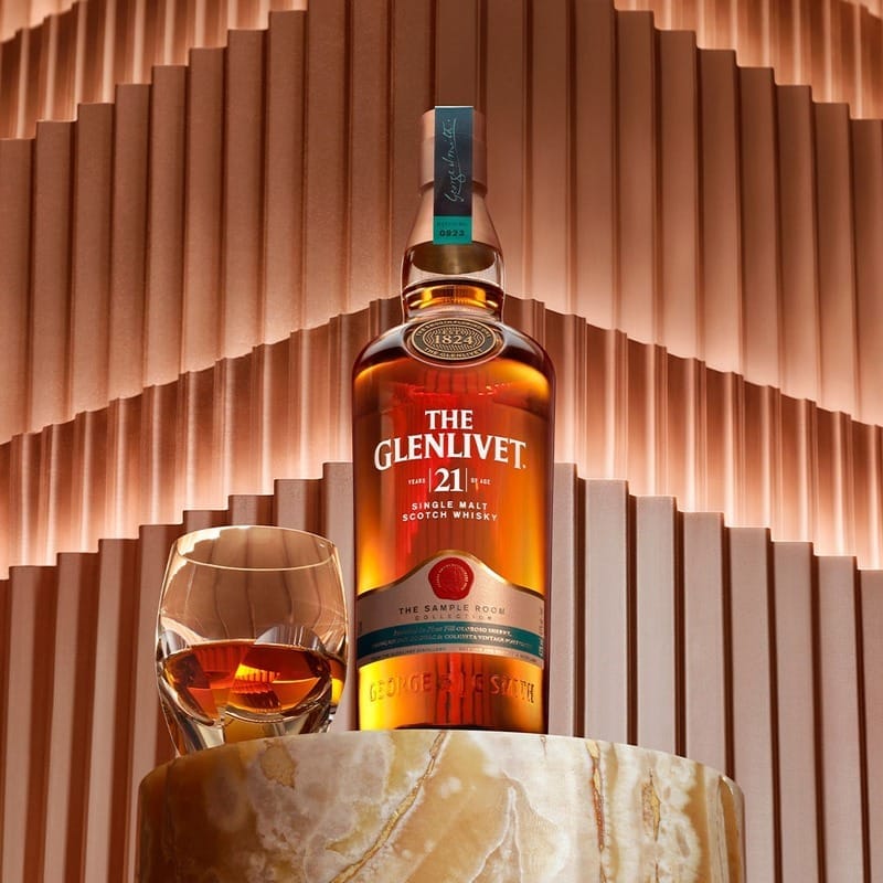 phân biệt rượu Glenlivet thật và giả