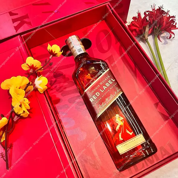 Johnnie Walker Red Label Hộp Quà Tết 2026 Johnnie Walker Red Label Hộp Quà Tết 2026