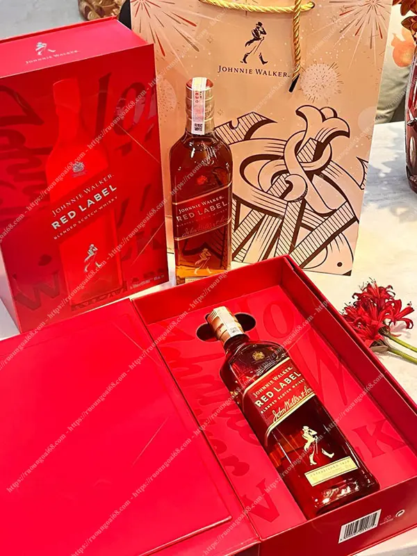Johnnie Walker Red Label Hộp Quà Tết 2026 Johnnie Walker Red Label Hộp Quà Tết 2026