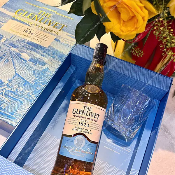Glenlivet Founder's Reserve Hộp quà Tết 2026 Glenlivet Founder's Reserve Hộp quà Tết 2026